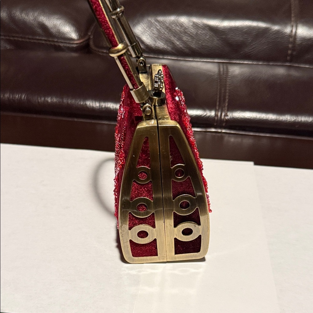 Chic Red Embroidered Clutch - Picture 3 of 3
